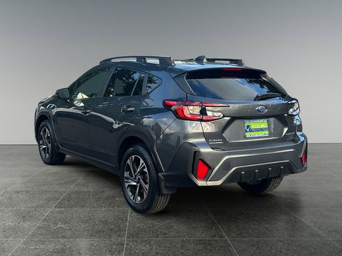 Used 2024 Subaru Crosstrek 2.0i Premium w/ Popular Package #4 image 5