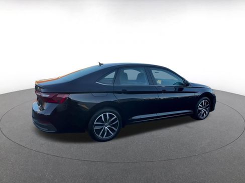 Used 2025 Volkswagen Jetta SE image 15