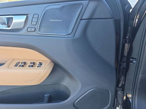 Used 2025 Volvo XC60 B5 Ultra w/ Protection Package Premier image 25