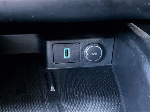 Used 2020 Ford Escape Titanium AWD/4WD image 33