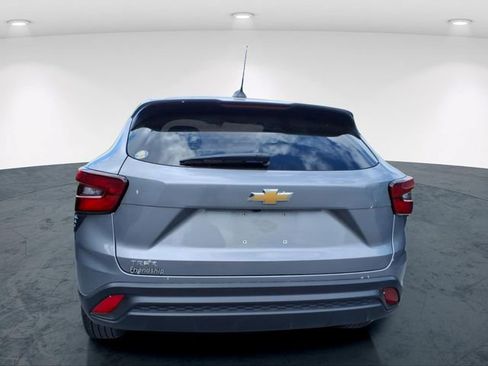 Used 2024 Chevrolet Trax LS FWD image 14