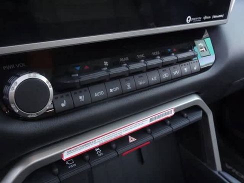 Used 2023 Toyota Sequoia Limited image 12