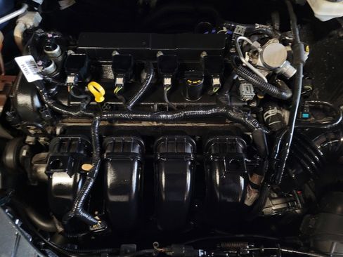 Used 2018 Ford Focus SEL image 30