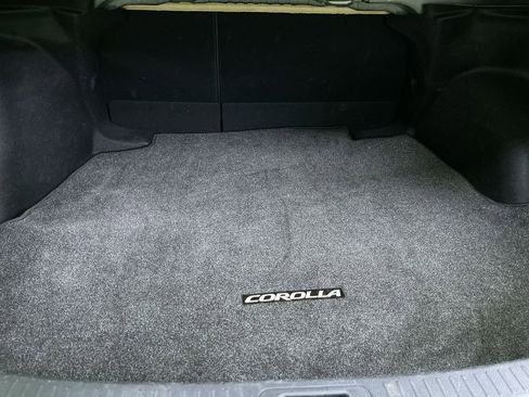 Used 2023 Toyota Corolla SE w/ SE Premium Package image 28