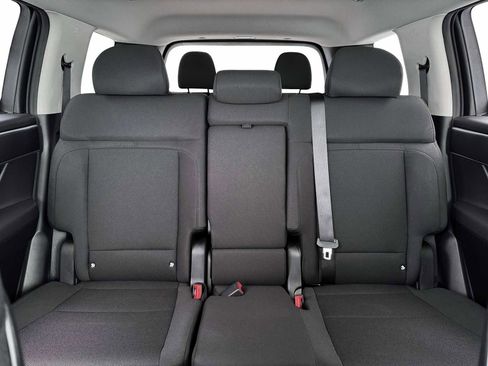 New 2026 Hyundai Santa Fe SE image 16