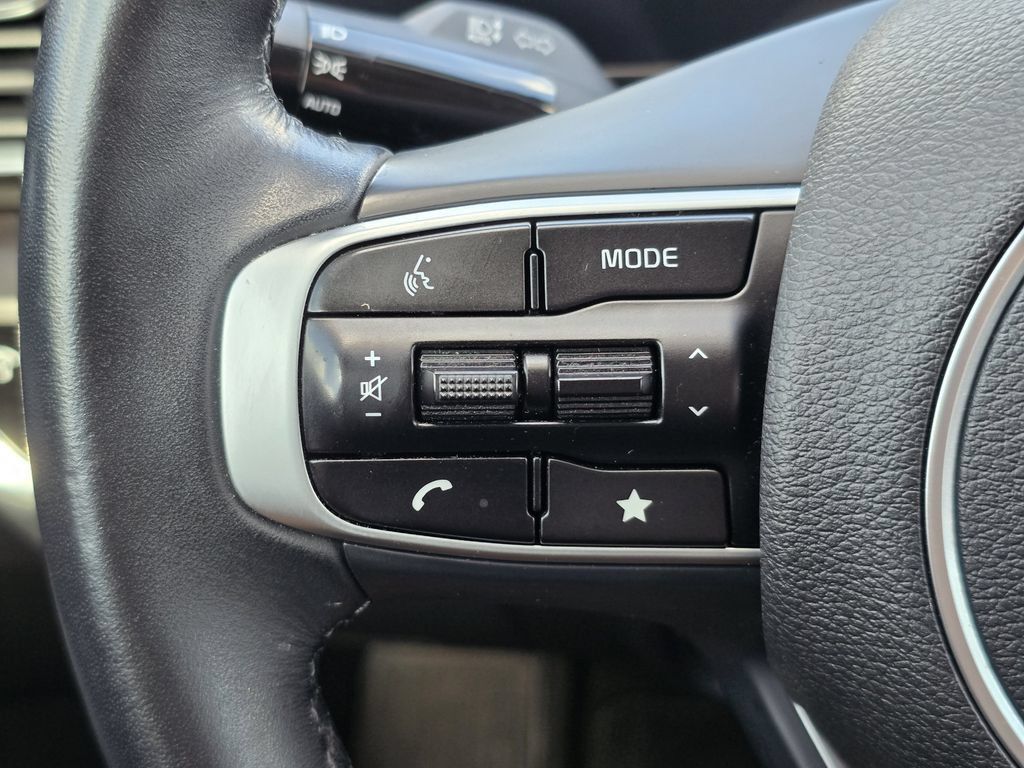 Certified 2025 Kia Sportage EX FWD image 33
