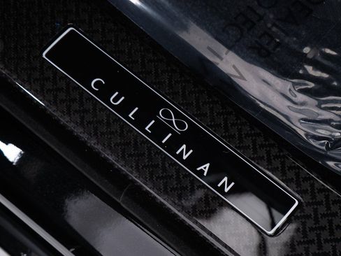 New 2026 Rolls-Royce Cullinan Black Badge image 14