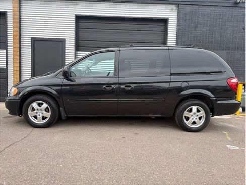 Used 2007 Dodge Grand Caravan SXT FWD image 7