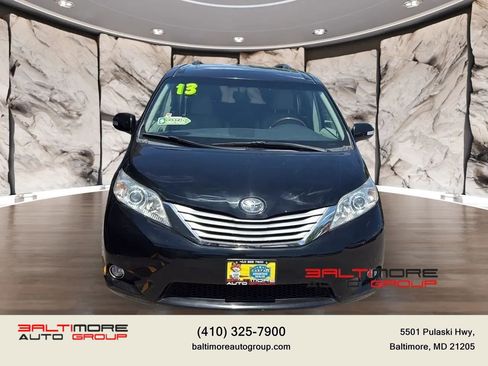 Used 2013 Toyota Sienna Limited w/ Premium Pkg AWD/4WD image 2