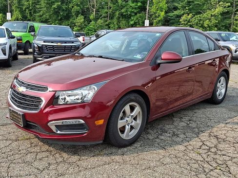 Used 2015 Chevrolet Cruze LT FWD image 3