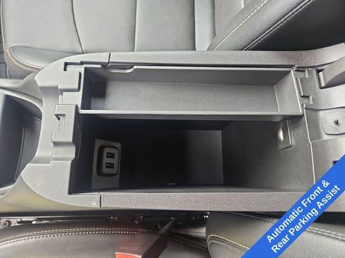 Used 2023 Chevrolet Equinox Premier image 26