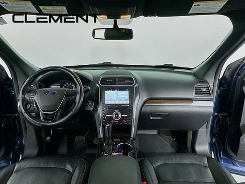 Certified 2017 Ford Explorer Limited image 11