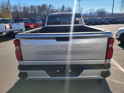 Used 2021 Chevrolet Silverado 3500 High Country image 8