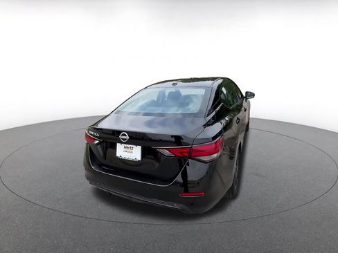 Used 2025 Nissan Sentra SV FWD image 15