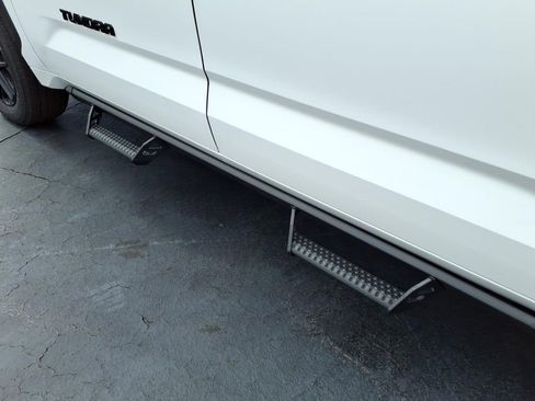 New 2026 Toyota Tundra Limited AWD/4WD image 8