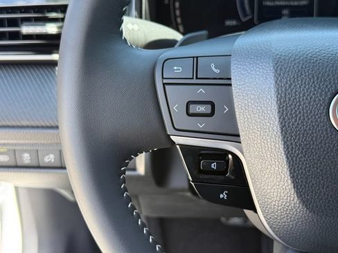 Used 2026 Toyota Camry SE w/ Multimedia Upgrade Package FWD image 18