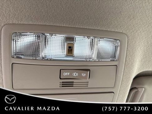 Used 2009 Toyota Highlander 2WD image 19