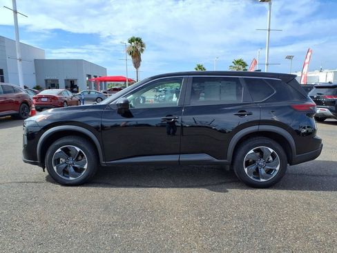 Used 2024 Nissan Rogue SV AWD/4WD image 5