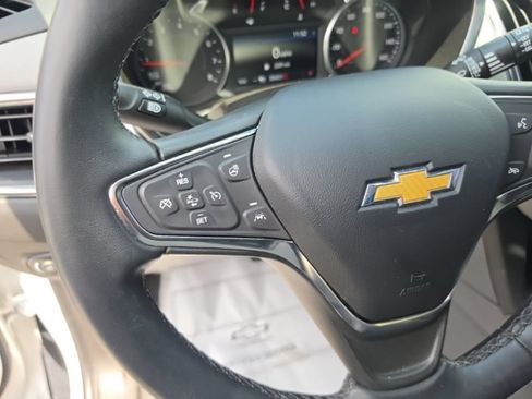 Used 2024 Chevrolet Equinox LT FWD image 15