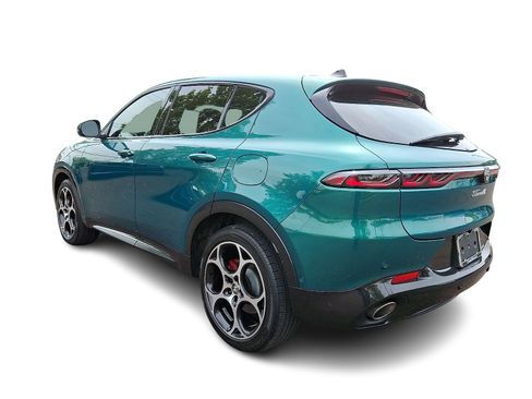 Used 2024 Alfa Romeo Tonale Veloce w/ Active Assist Package AWD/4WD image 4