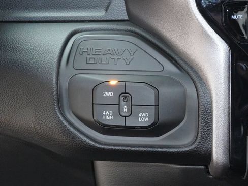 Used 2026 RAM 2500 Big Horn AWD/4WD image 19