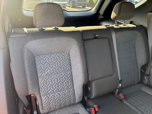 Used 2023 Chevrolet Equinox LT image 39