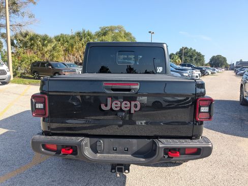 Used 2023 Jeep Gladiator Rubicon w/ LED Lighting Group AWD/4WD image 6