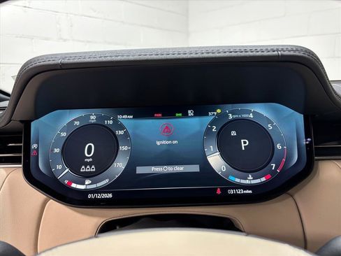 Used 2023 Land Rover Range Rover SE image 18