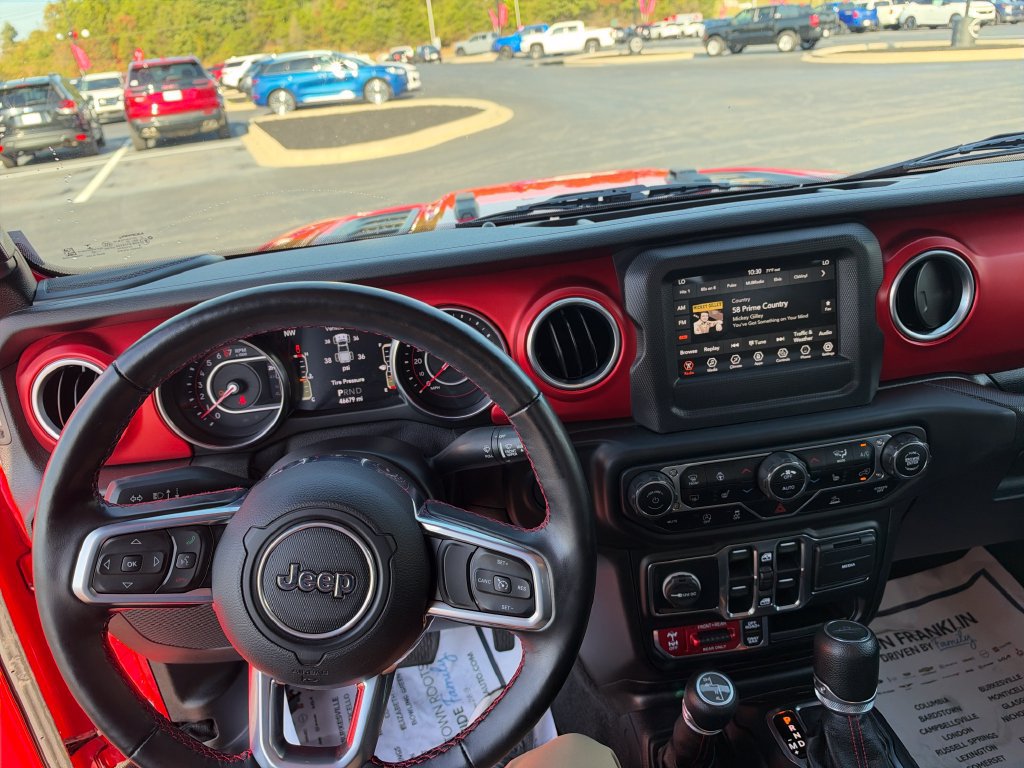Used 2020 Jeep Gladiator Rubicon w/ Cold Weather Group AWD/4WD image 17