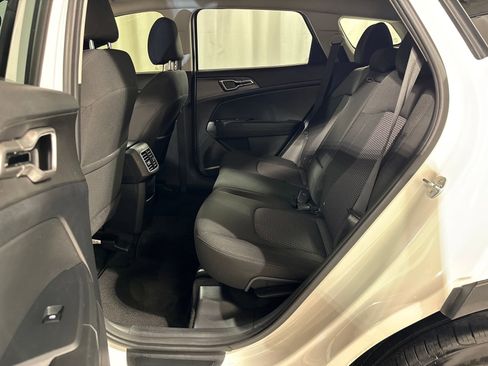 Certified 2023 Kia Sportage LX AWD/4WD image 5