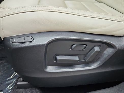 Used 2023 MAZDA CX-5 AWD 2.5 S w/ Preferred Package image 12