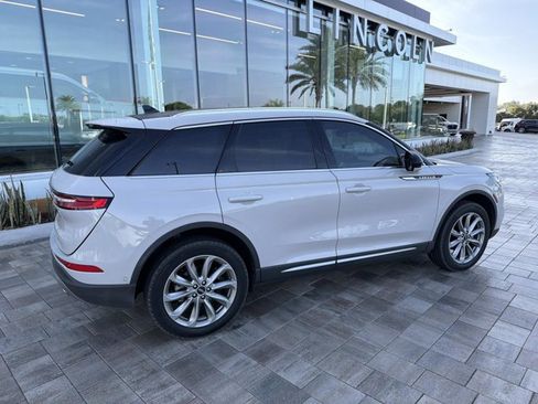 Certified 2022 Lincoln Corsair FWD w/ Premium Package image 2