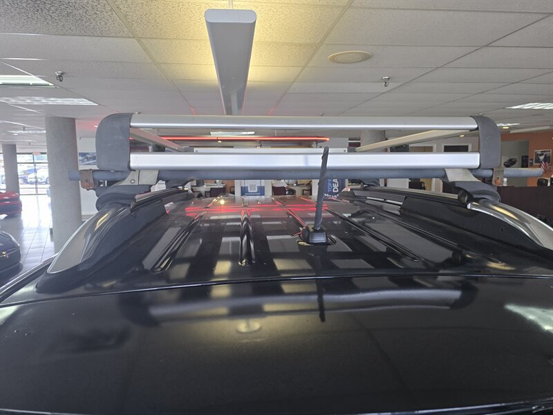 Used 2009 GMC Acadia SLT AWD/4WD image 30