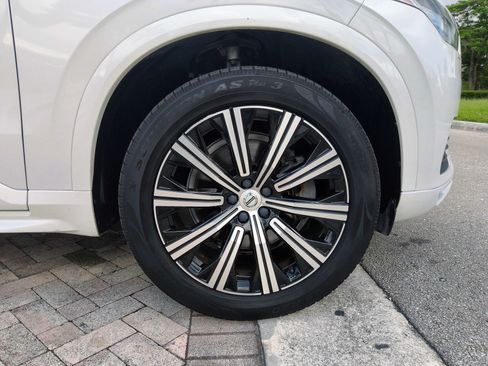 Used 2021 Volvo XC90 T5 Momentum w/ Protection Package Premier FWD image 53