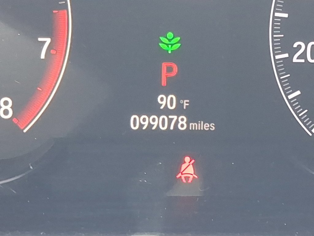 Used 2018 Honda Accord EX image 32