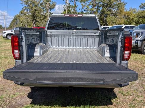 New 2026 GMC Sierra 1500 Elevation image 13