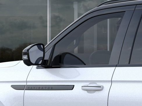 New 2026 Lincoln Navigator L Black Label AWD/4WD image 20