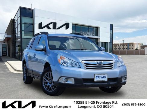 Used 2012 Subaru Outback 3.6R Limited w/ Moonroof Pkg AWD/4WD image 1