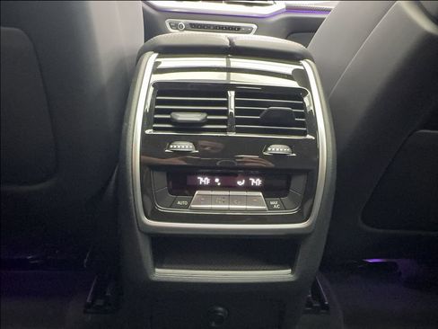 Used 2023 BMW X6 M AWD/4WD image 43