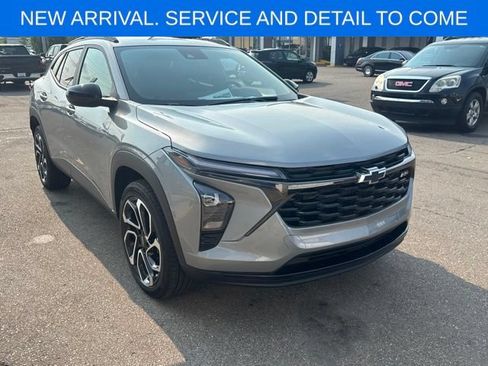 Certified 2024 Chevrolet Trax RS w/ Driver Confidence Package FWD image 6