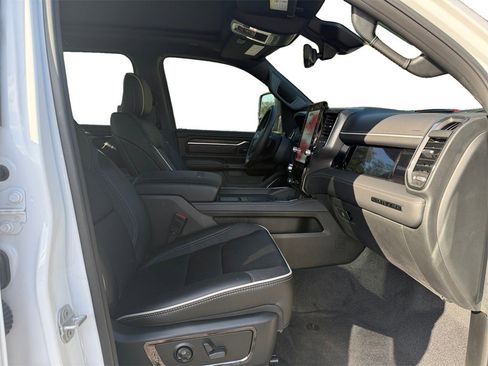 New 2025 RAM 1500 Limited image 15