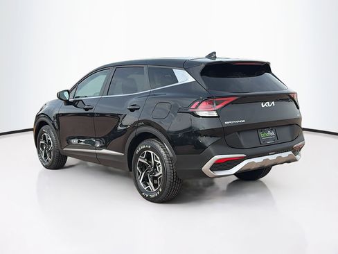 Used 2025 Kia Sportage LX image 5