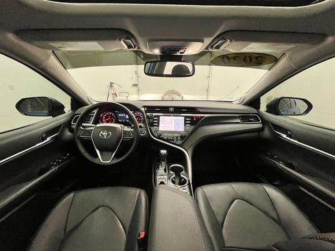 Used 2020 Toyota Camry XSE w/ Driver Assist Package FWD image 3