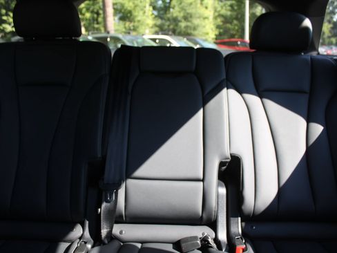 Used 2025 Audi Q7 3.0T Premium AWD/4WD image 67