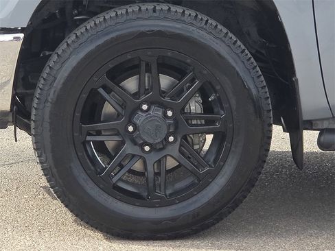Used 2019 Toyota Tundra SR5 image 12