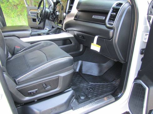 Used 2022 RAM 2500 Laramie AWD/4WD image 22