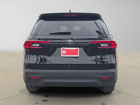 Certified 2026 Toyota Grand Highlander FWD image 4