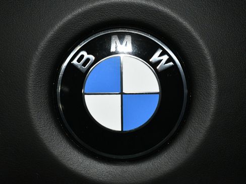 Used 2023 BMW M2 w/ Lighting Package image 33