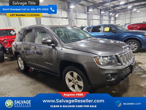 Used 2015 Jeep Compass Latitude w/ All Weather Capability Group AWD/4WD image 5
