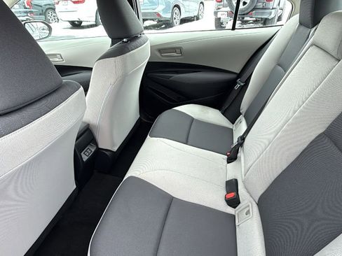 Certified 2023 Toyota Corolla LE image 30
